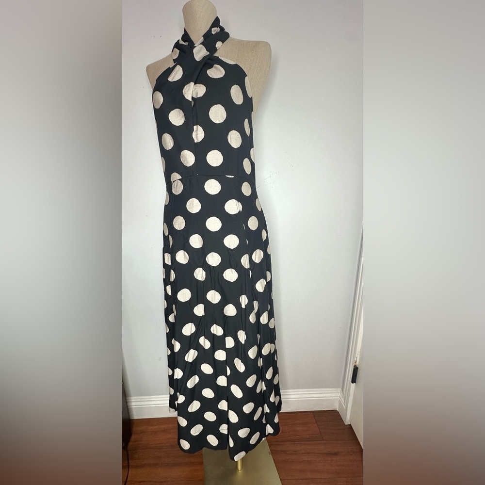 Socialite Maxi Halter Dress - Picture 4 of 12